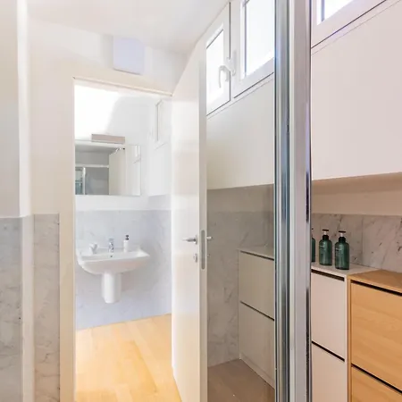 Apartment Casa Madlen - Bright Attic With Marvelous View Campione d'Italia