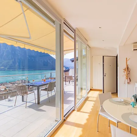 Casa Madlen - Bright Attic With Marvelous View Apartment Campione d'Italia